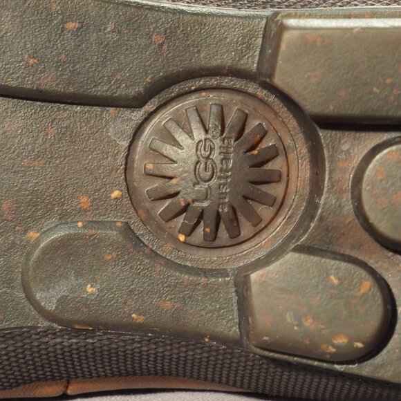 Ugg Boots Womens Size 8 Brown Leather Waterproof Shearling Adirondack Duck Hike - Picture 16 of 16